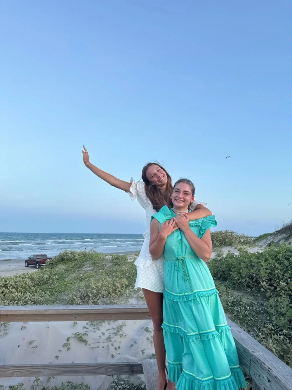 Celia B dress - Picture 3 of 3